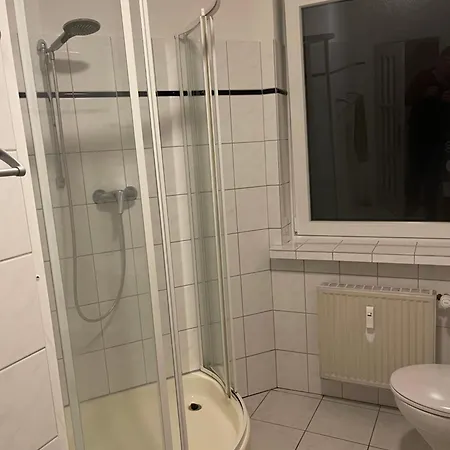 Zwischen Bluecherplatz Und Forstbaumschule 2 Oder 3 * Kiel