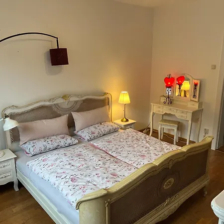 Zwischen Blücherplatz Und Forstbaumschule 2 Oder 3