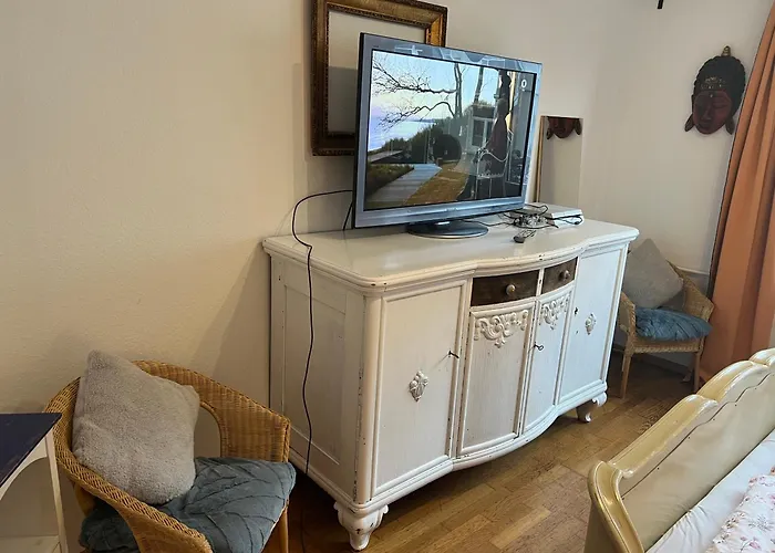 Zwischen Bluecherplatz Und Forstbaumschule 2 Oder 3 * Kilonia