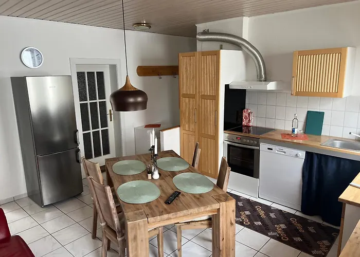 Zwischen Blücherplatz Und Forstbaumschule 2 Oder 3 Apartment